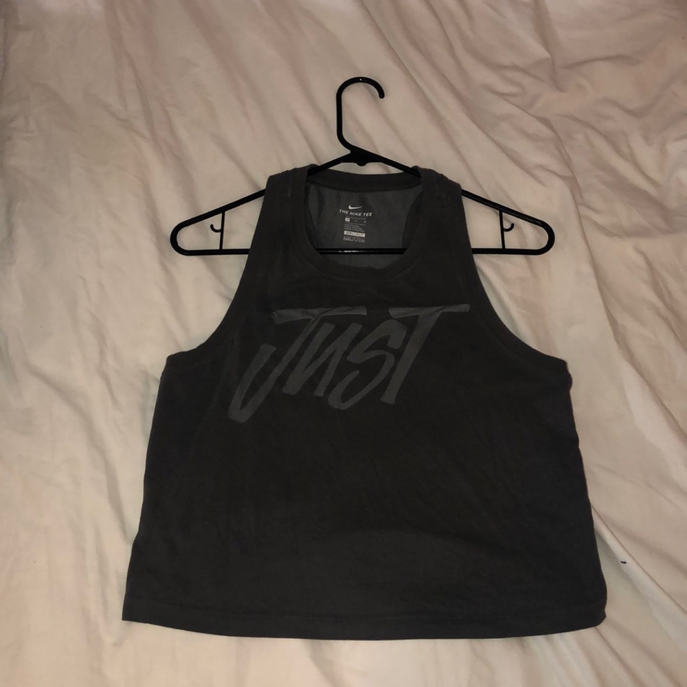 Nike Cropped Tank Top